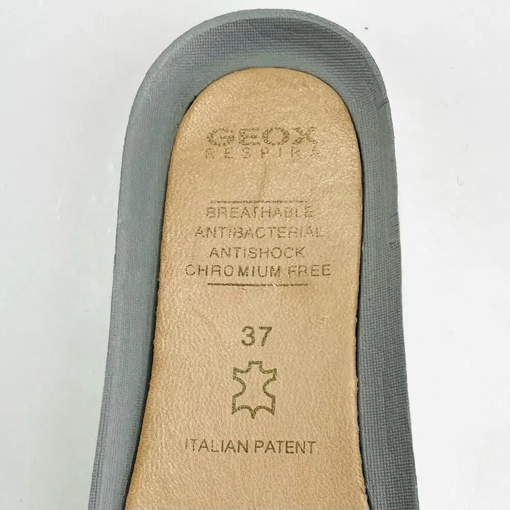Geox Respira Youth Classic Sneaker Size 5 Navy Blue Italian Leather Padded Comfy
